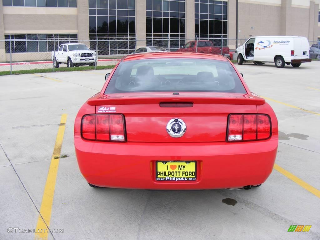 2007 Mustang V6 Premium Coupe - Torch Red / Dark Charcoal photo #4