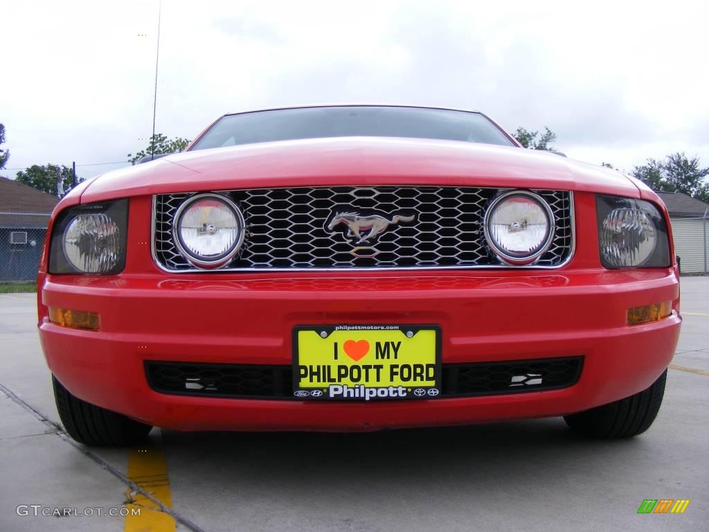 2007 Mustang V6 Premium Coupe - Torch Red / Dark Charcoal photo #11