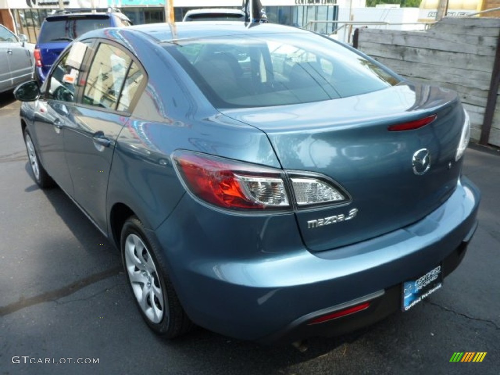 2011 MAZDA3 i Sport 4 Door - Gunmetal Blue Mica / Black photo #10