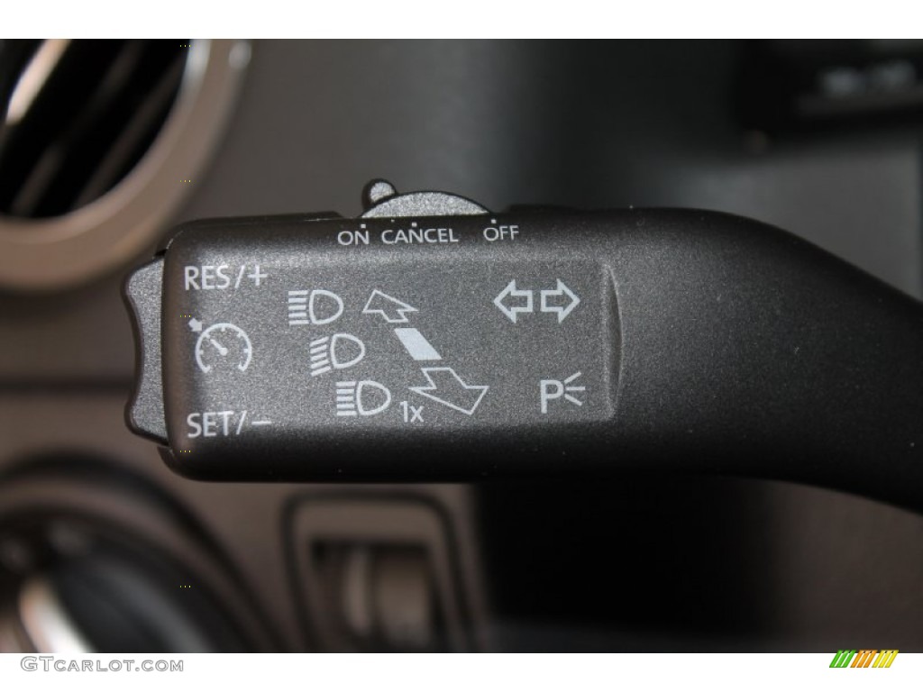 2014 Volkswagen Tiguan S Controls Photo #85050924