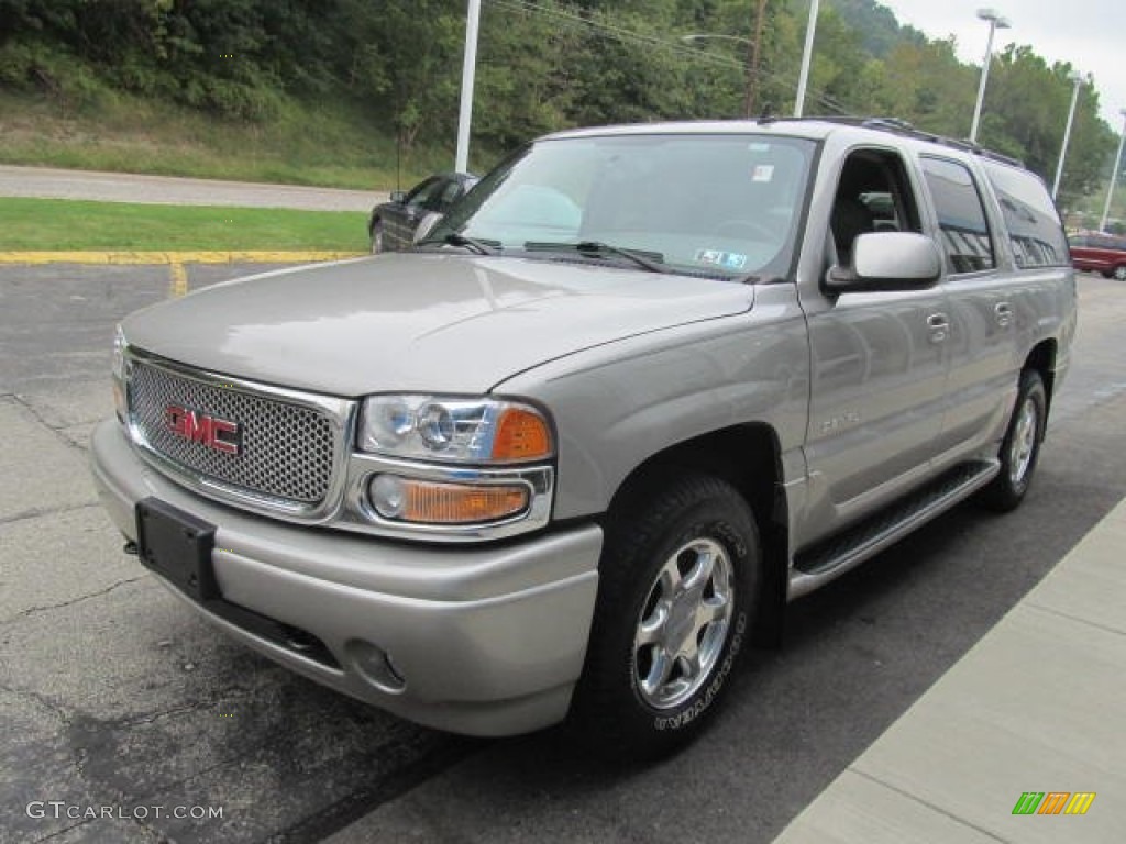 2006 GMC Yukon XL Denali AWD Exterior Photos