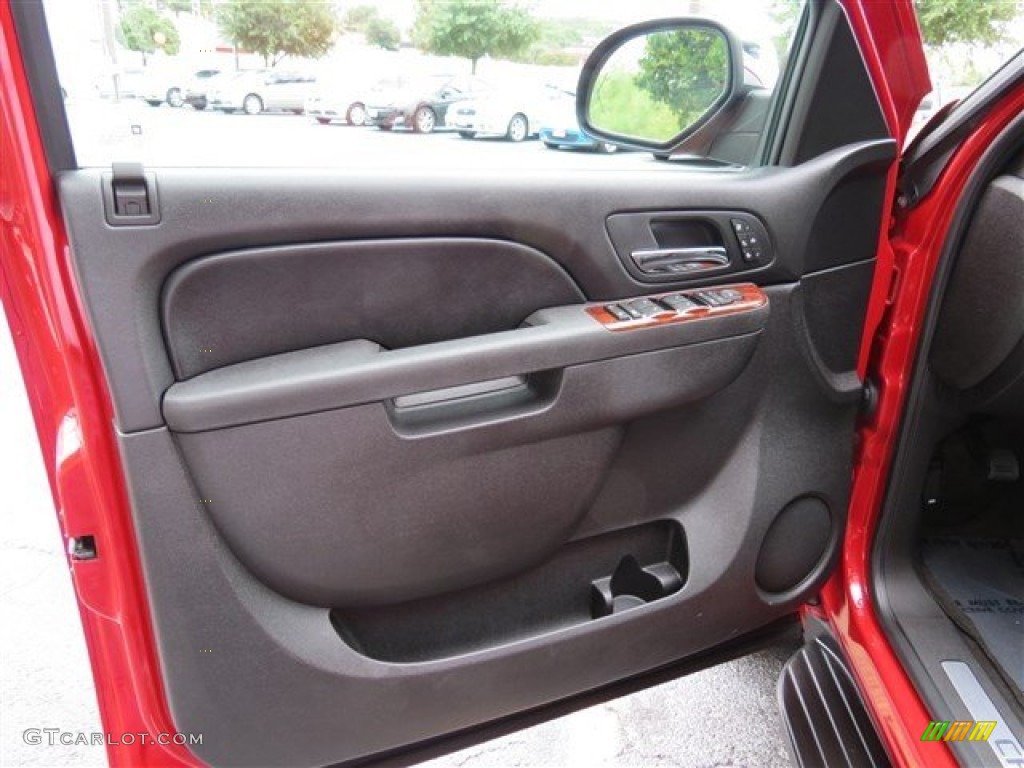 2011 Chevrolet Avalanche LTZ 4x4 Door Panel Photos