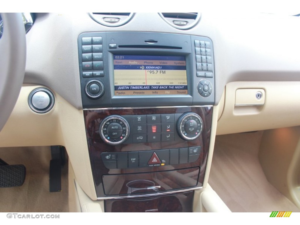 2010 Mercedes-Benz ML 350 Controls Photo #85057525