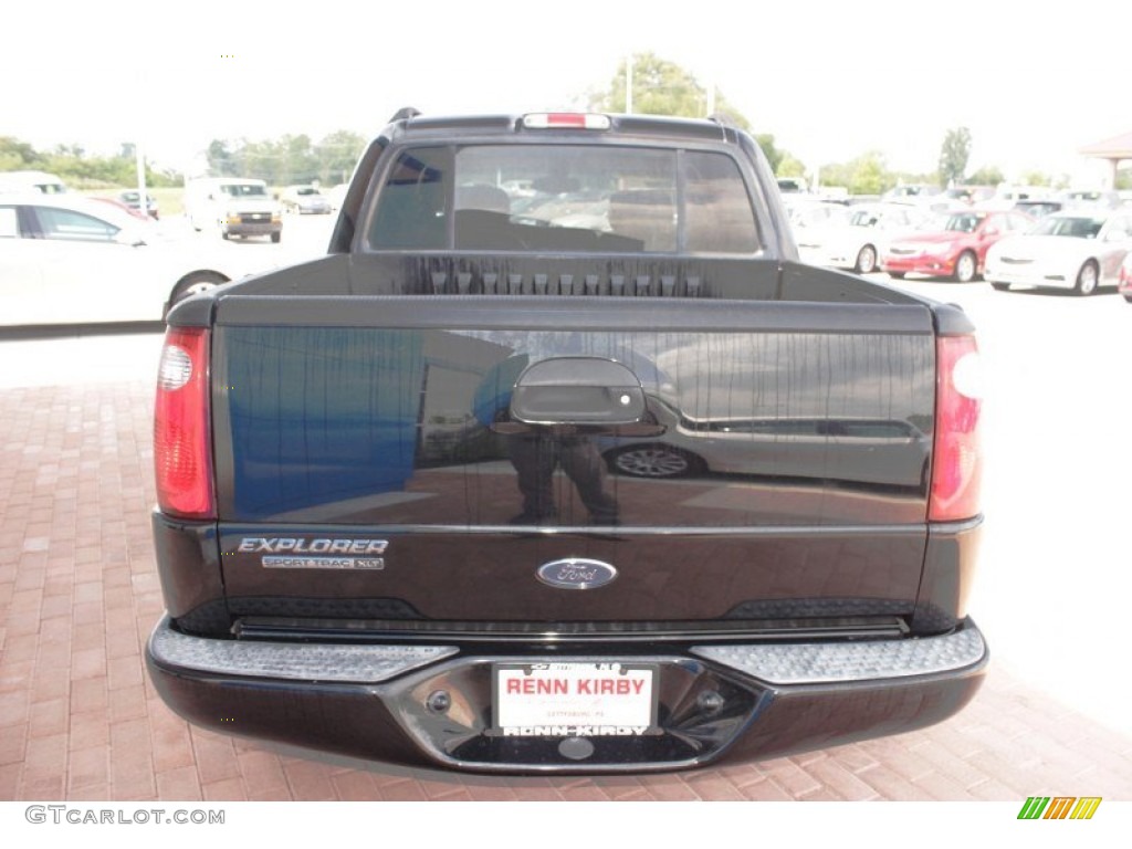 2004 Explorer Sport Trac XLT 4x4 - Black Clearcoat / Medium Dark Flint/Dark Flint photo #14