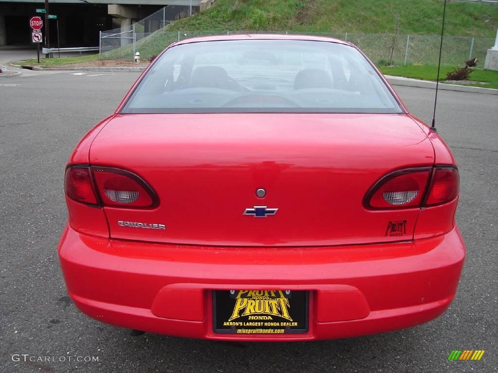 2002 Cavalier Coupe - Bright Red / Graphite photo #4