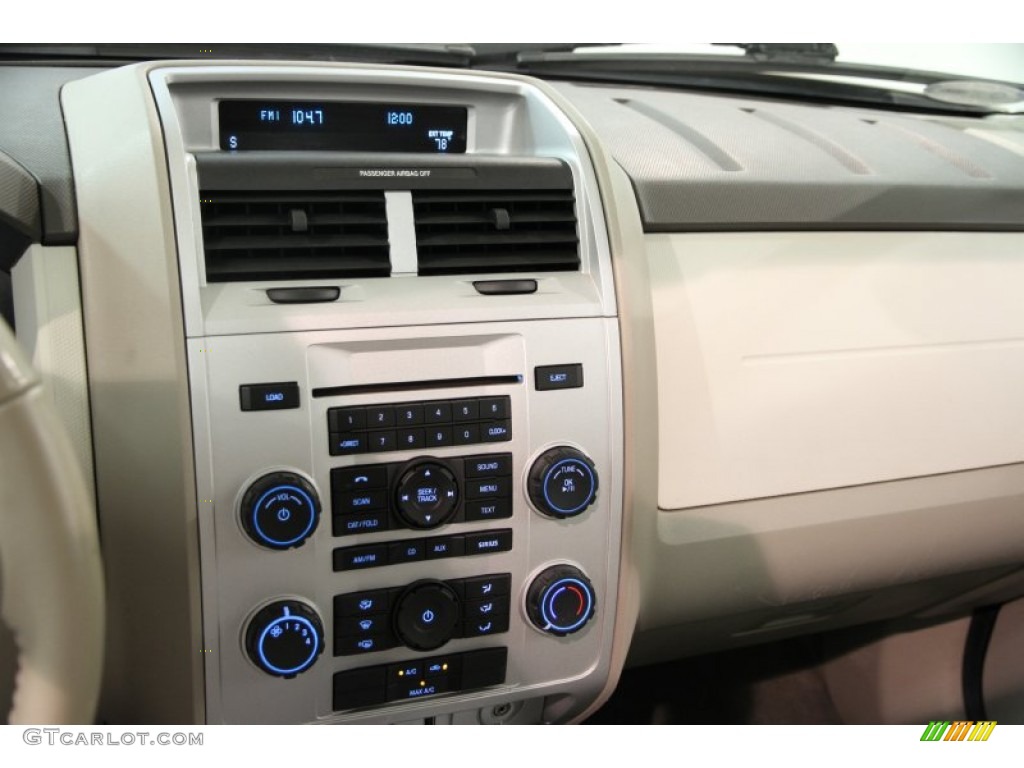 2011 Mercury Mariner I4 Controls Photo #85068539