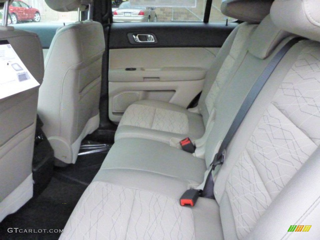 2014 Ford Explorer 4WD Rear Seat Photo #85068647