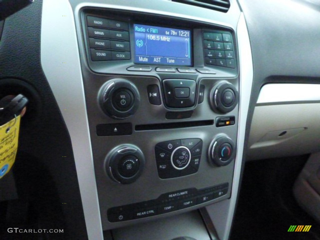 2014 Ford Explorer 4WD Controls Photo #85068761