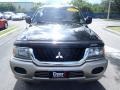 Solano Black Pearl - Montero Sport XLS Photo No. 2