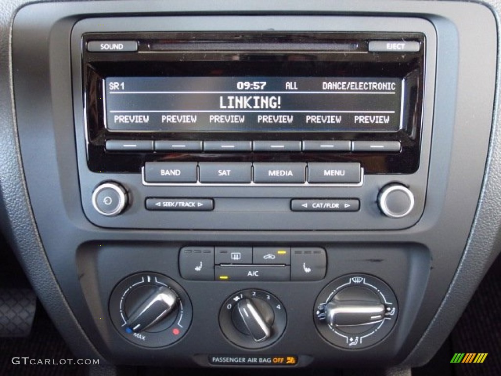2014 Volkswagen Jetta SE Sedan Controls Photo #85071431