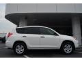 Super White - RAV4 I4 Photo No. 2