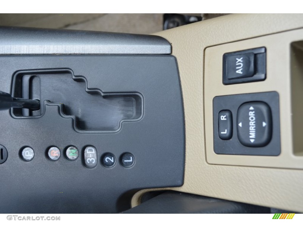 2010 Toyota RAV4 I4 Controls Photos