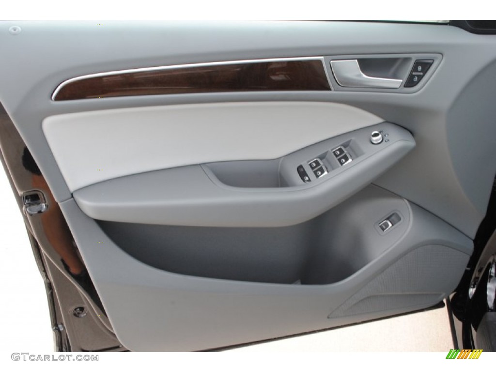 2014 Audi Q5 2.0 TFSI quattro Titanium Gray Door Panel Photo #85072205