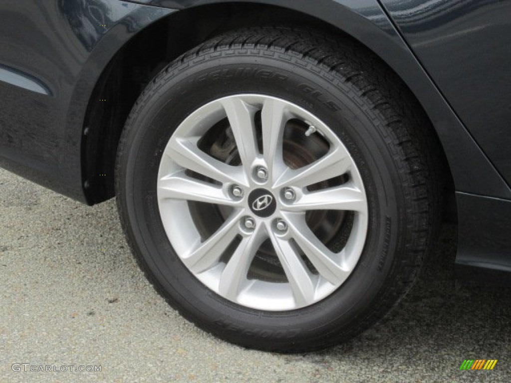 2011 Hyundai Sonata GLS Wheel Photos