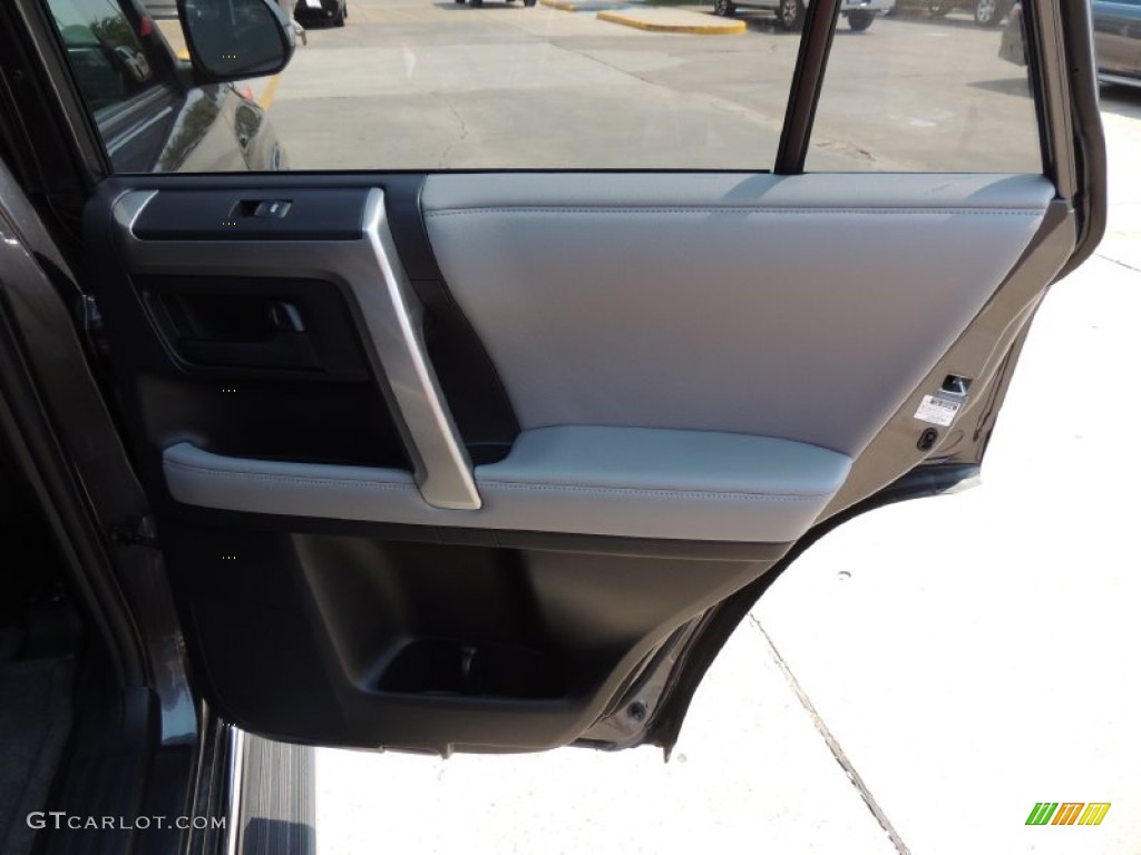 2011 4Runner SR5 - Magnetic Gray Metallic / Graphite photo #10
