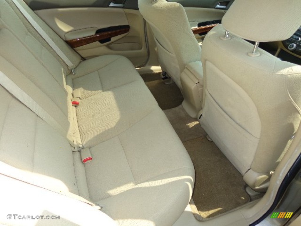 2009 Honda Accord EX Sedan Rear Seat Photos