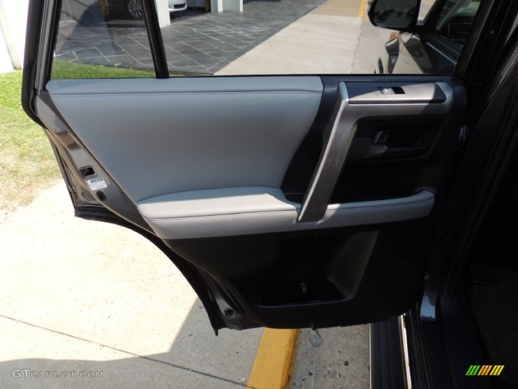 2011 4Runner SR5 - Magnetic Gray Metallic / Graphite photo #12