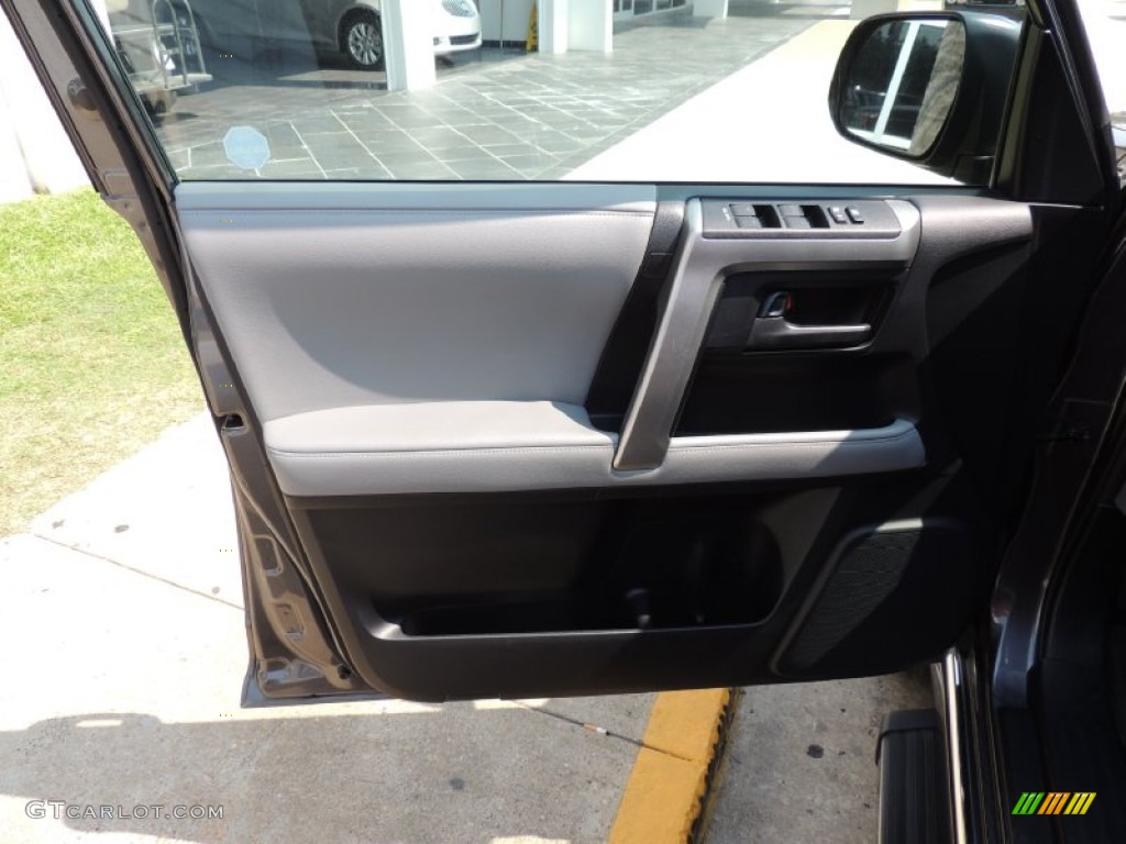 2011 4Runner SR5 - Magnetic Gray Metallic / Graphite photo #14