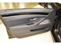 Black Sapphire Metallic - M5 Sedan Photo No. 15