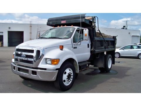 2006 Ford F650 Super Duty XLT Regular Cab Dump Truck Data, Info and Specs