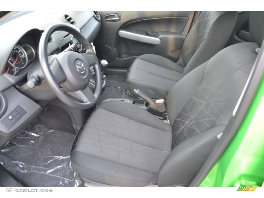 2013 Mazda MAZDA2 Sport Front Seat Photos