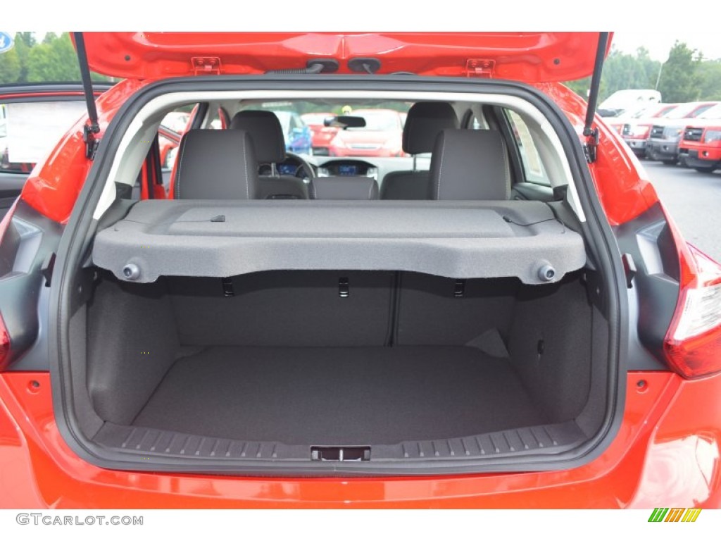 2014 Focus SE Hatchback - Race Red / Charcoal Black photo #8
