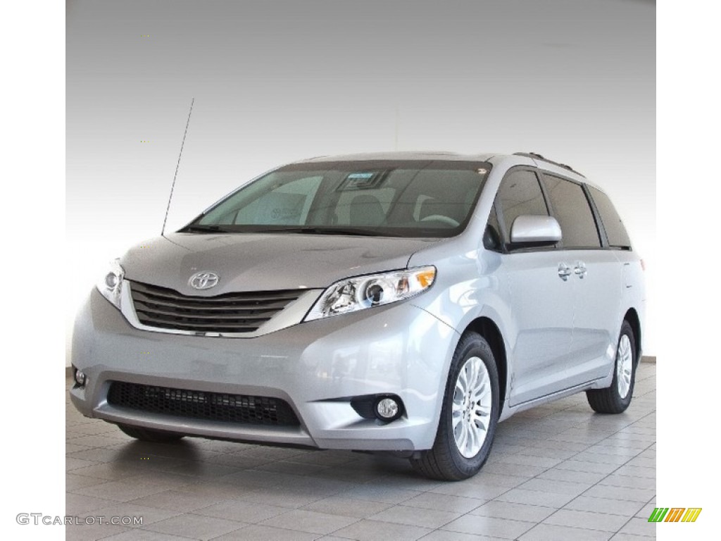 Silver Sky Metallic 2013 Toyota Sienna XLE Exterior Photo #85076438