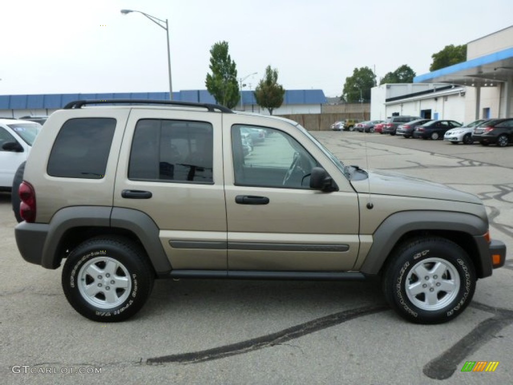 Light Khaki Metallic 2007 Jeep Liberty Sport 4x4 Exterior Photo #85077155