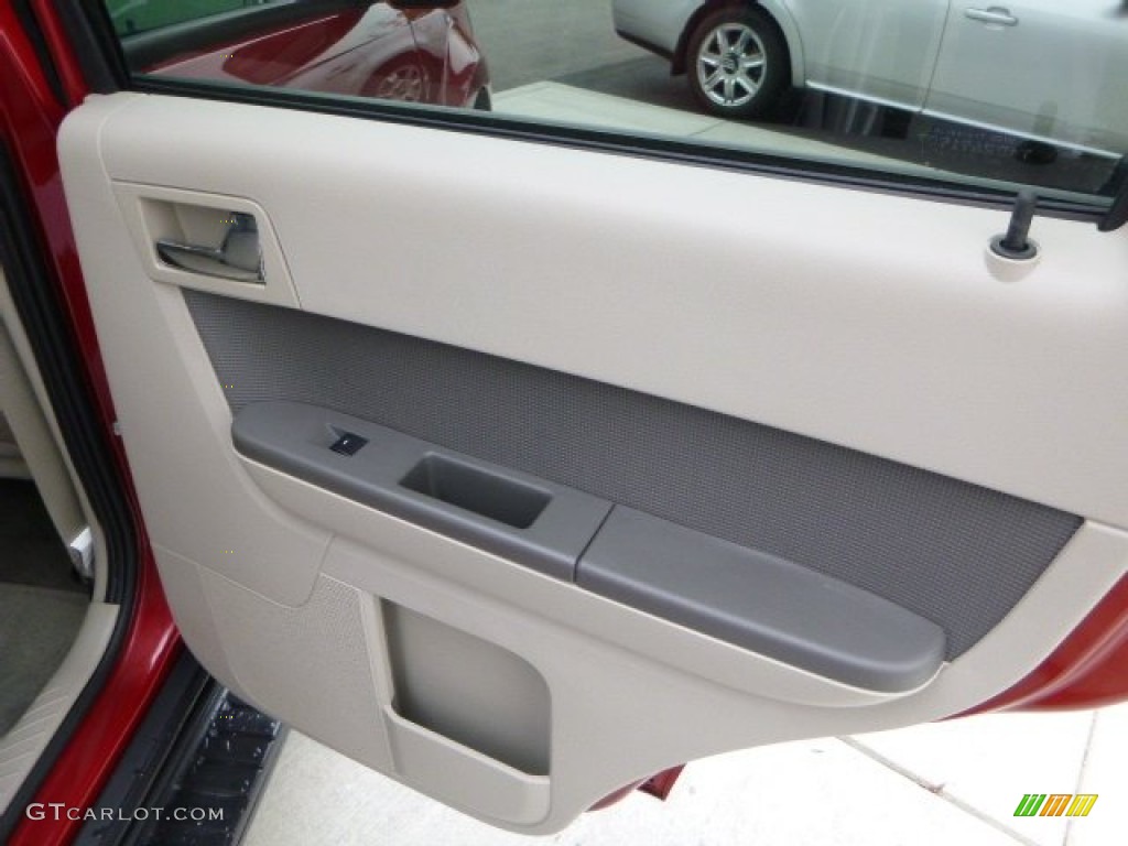 2010 Mariner V6 Premier 4WD - Sangria Red Metallic / Stone photo #14