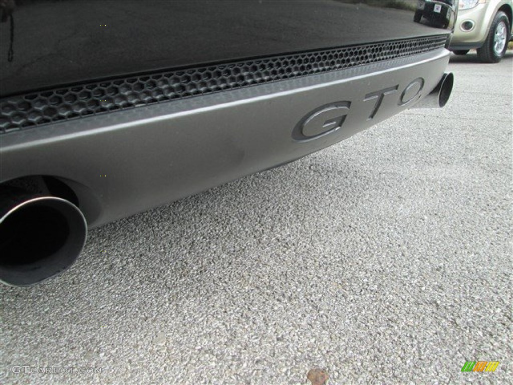 2006 GTO Coupe - Phantom Black Metallic / Black photo #6