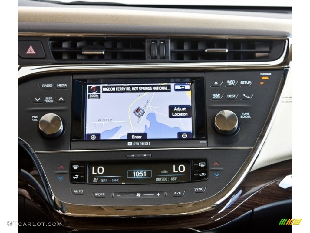 2013 Toyota Avalon Limited Controls Photos