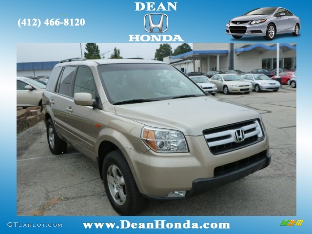 Desert Rock Metallic Honda Pilot