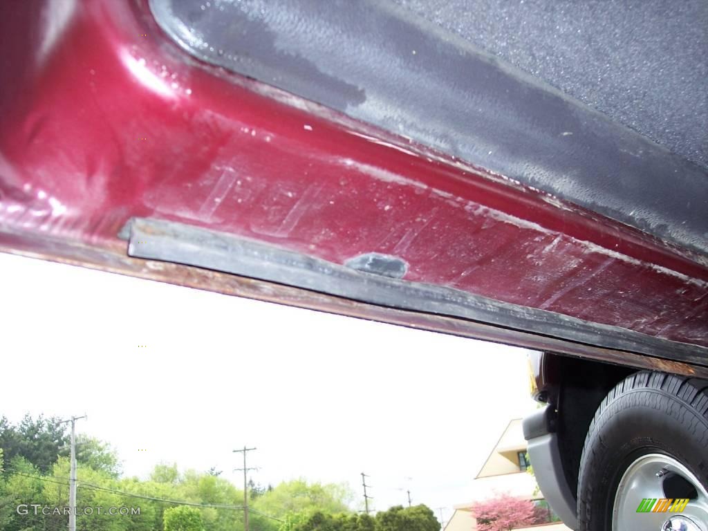 2001 Ram 1500 SLT Club Cab 4x4 - Dark Garnet Red Pearl / Mist Gray photo #48