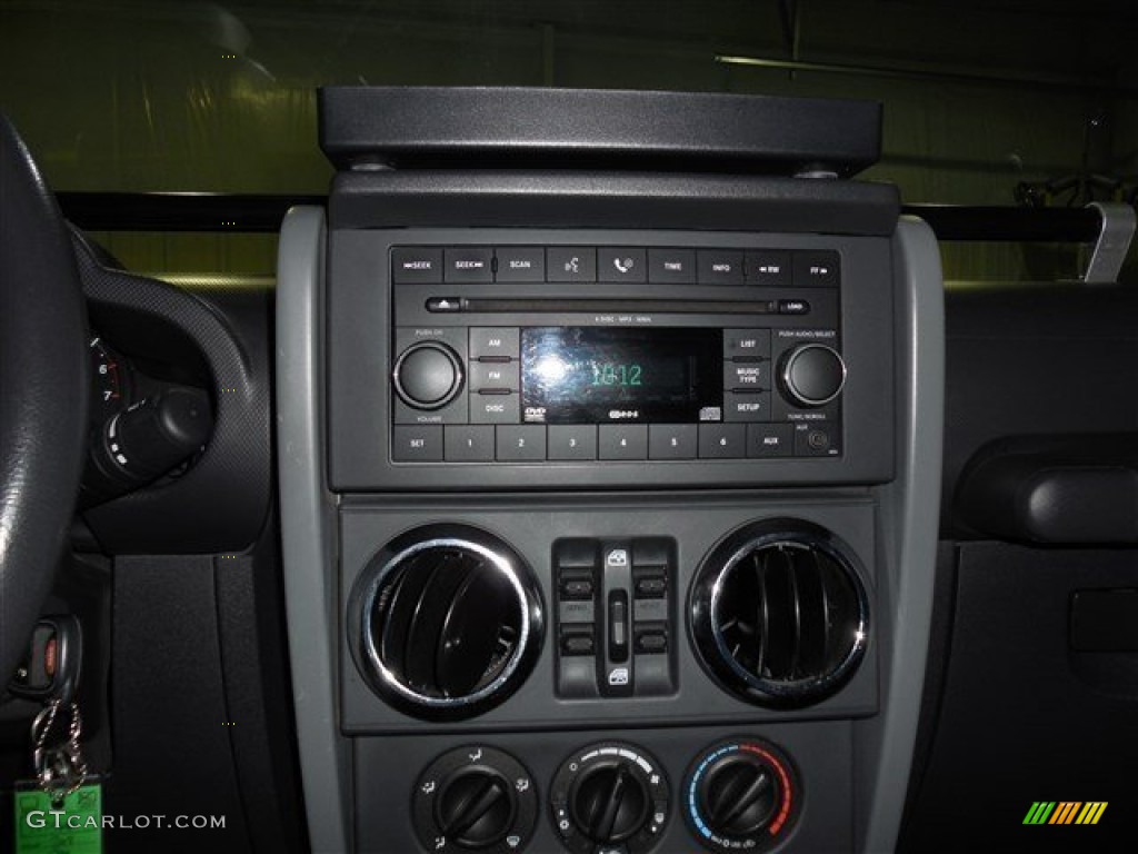 2008 Jeep Wrangler Unlimited X 4x4 Controls Photos