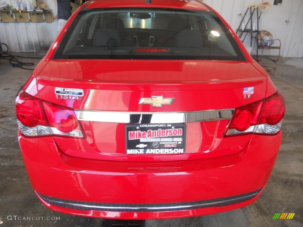 2014 Cruze LT - Red Hot / Jet Black/Sport Red photo #2