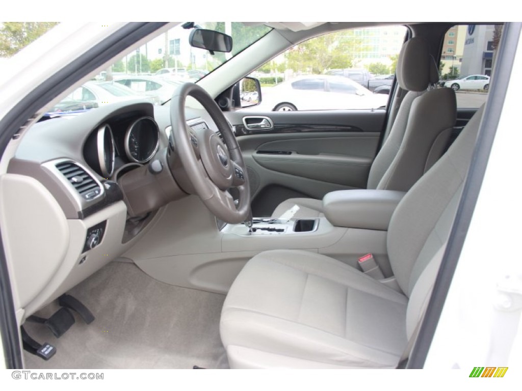 2011 Grand Cherokee Laredo X Package - Stone White / Dark Graystone/Medium Graystone photo #11