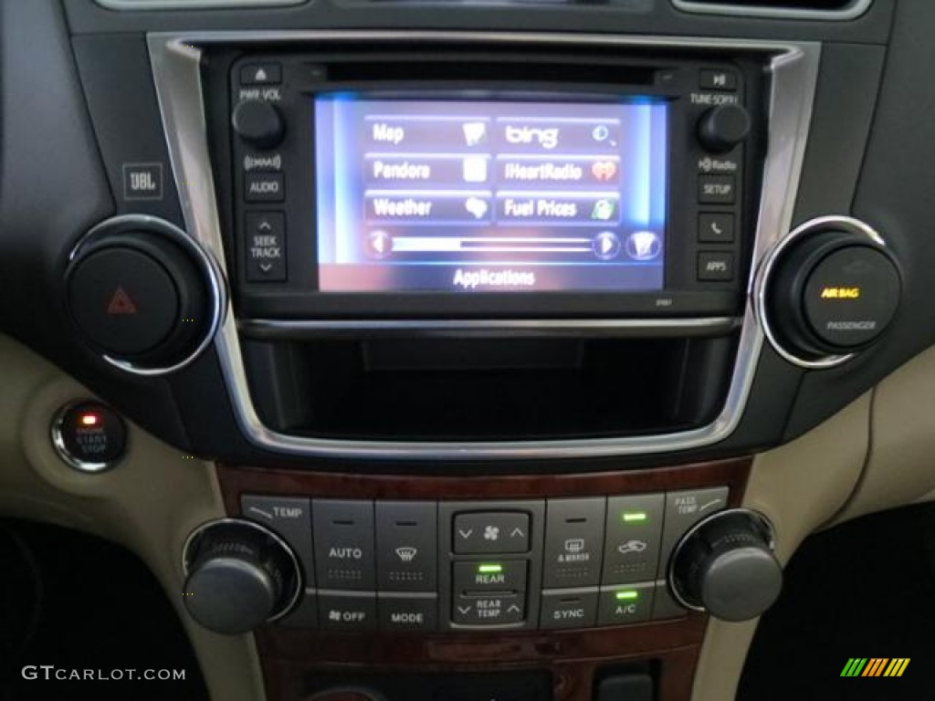 2013 Toyota Highlander Limited Controls Photo #85084466