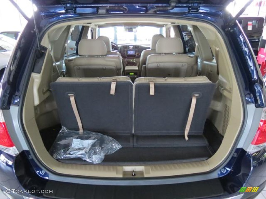 2013 Toyota Highlander Limited Trunk Photos