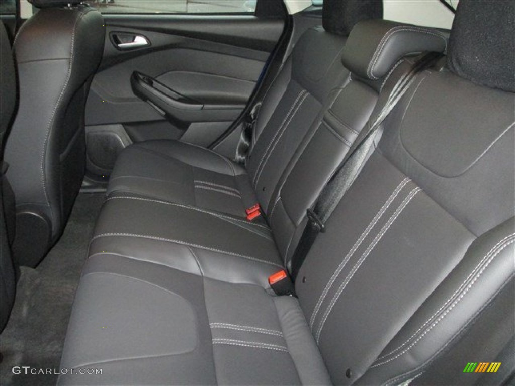 Charcoal Black Interior 2013 Ford Focus SE Hatchback Photo #85084958