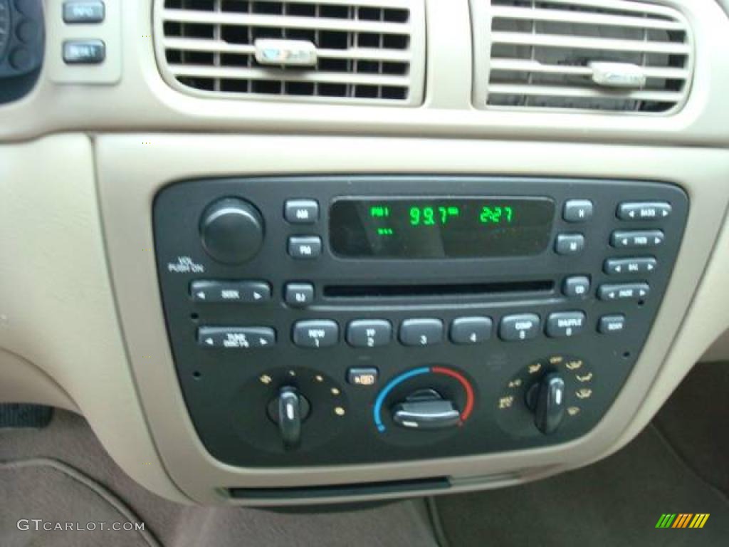 2005 Taurus SE - Gold Ash Metallic / Medium/Dark Pebble photo #18