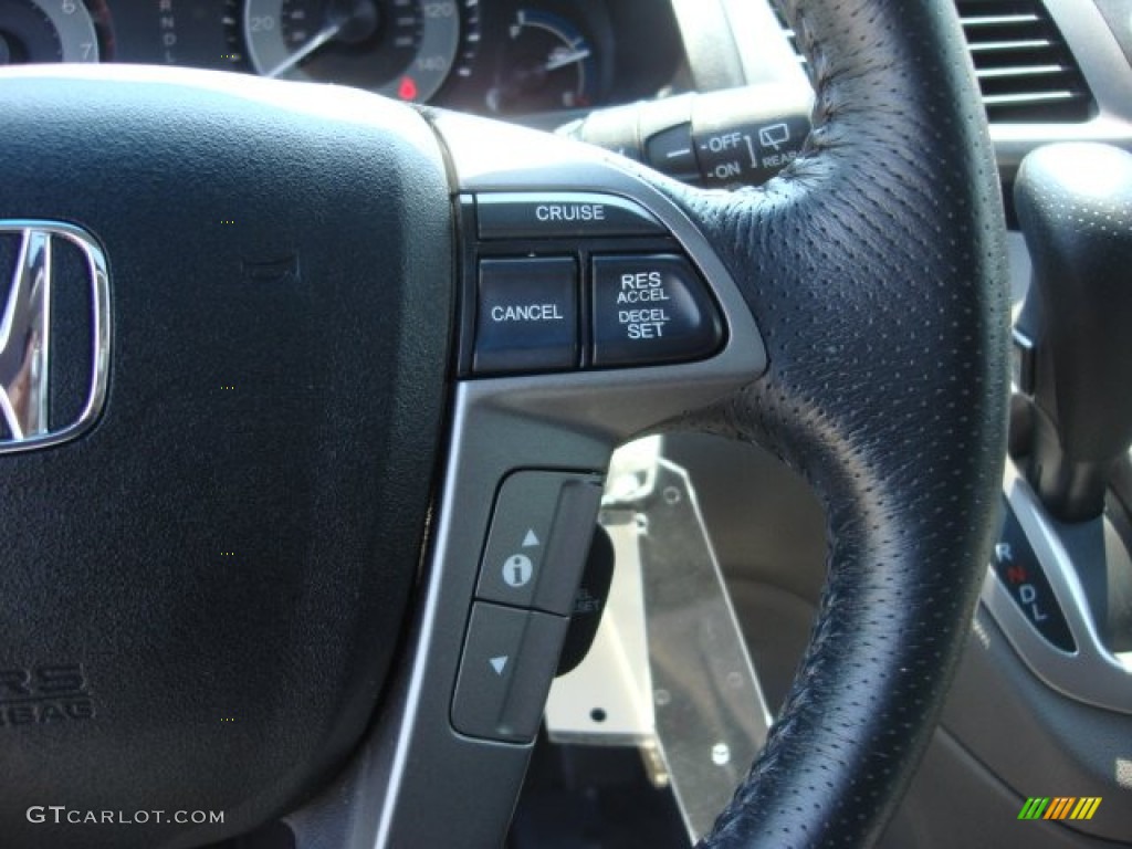 2012 Honda Odyssey Touring Elite Controls Photo #85086425