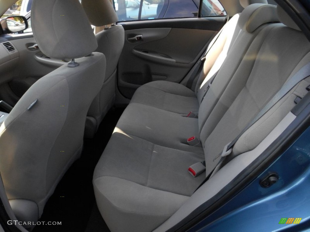 2013 Toyota Corolla LE Rear Seat Photo #85089653