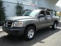 Mineral Gray Metallic - Dakota SXT Crew Cab 4x4 Photo No. 2