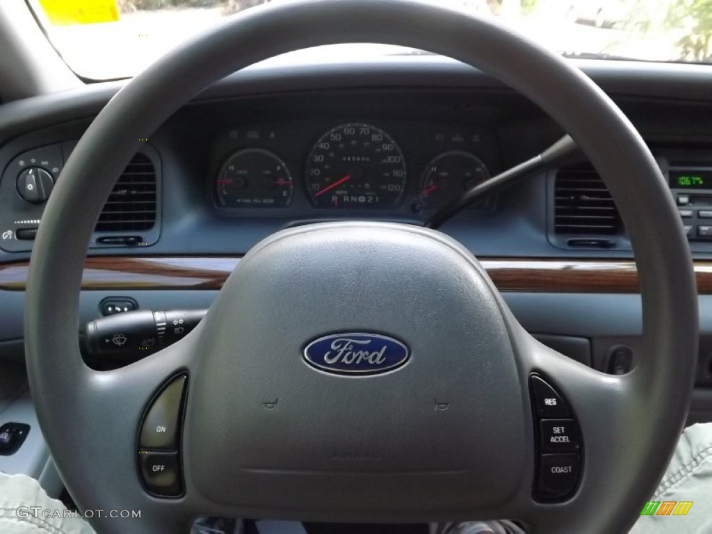 2004 Ford Crown Victoria LX Steering Wheel Photos