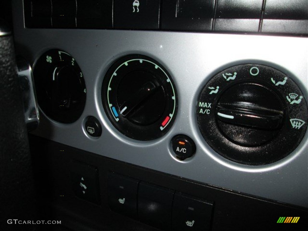 2007 Ford Explorer XLT Ironman Edition Controls Photo #85090241