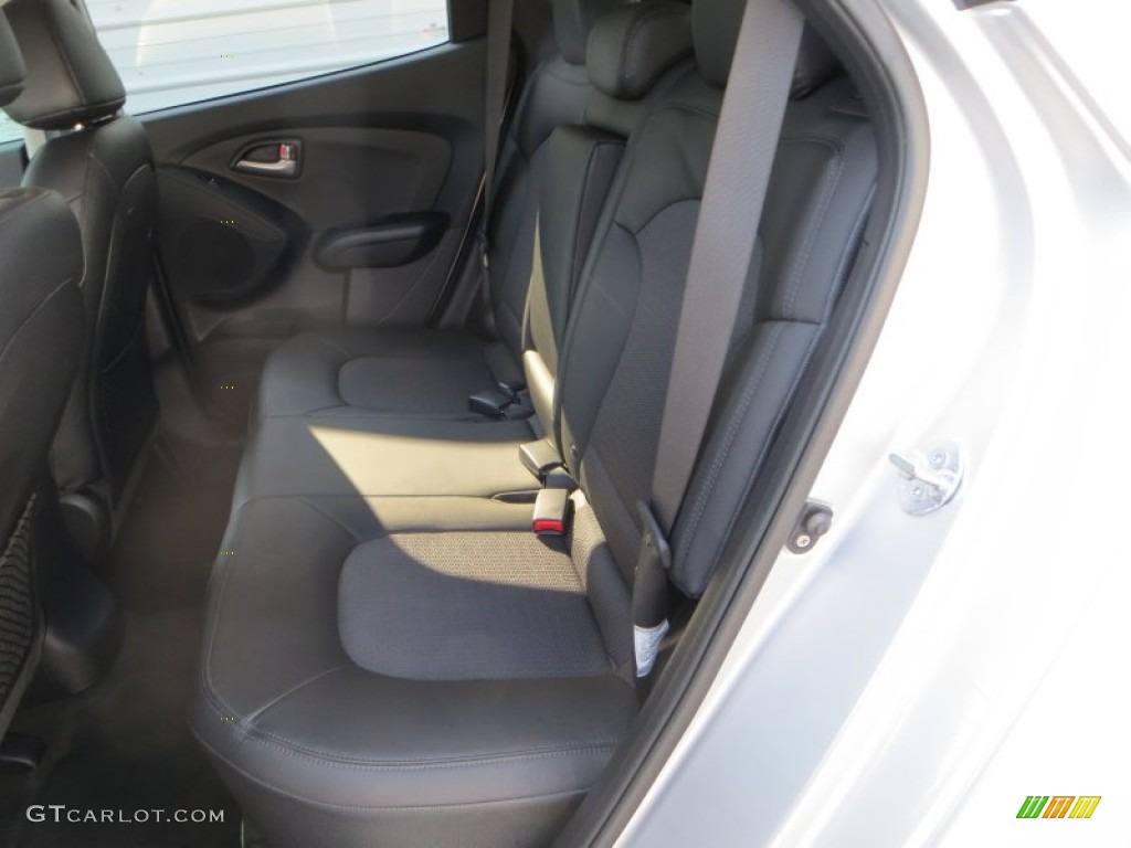 2012 Tucson Limited - Diamond Silver / Black photo #28