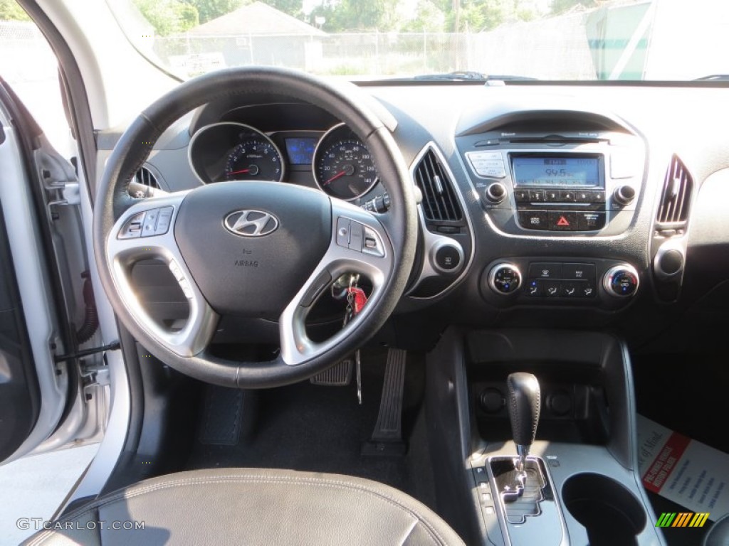 2012 Tucson Limited - Diamond Silver / Black photo #33