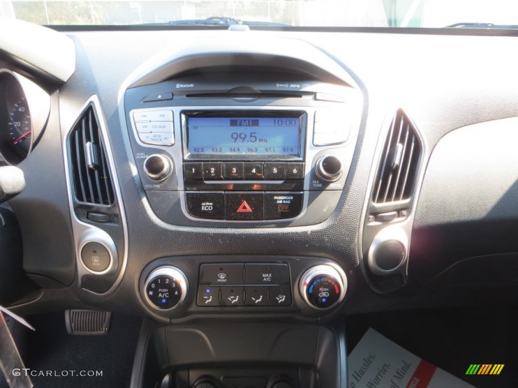 2012 Tucson Limited - Diamond Silver / Black photo #34