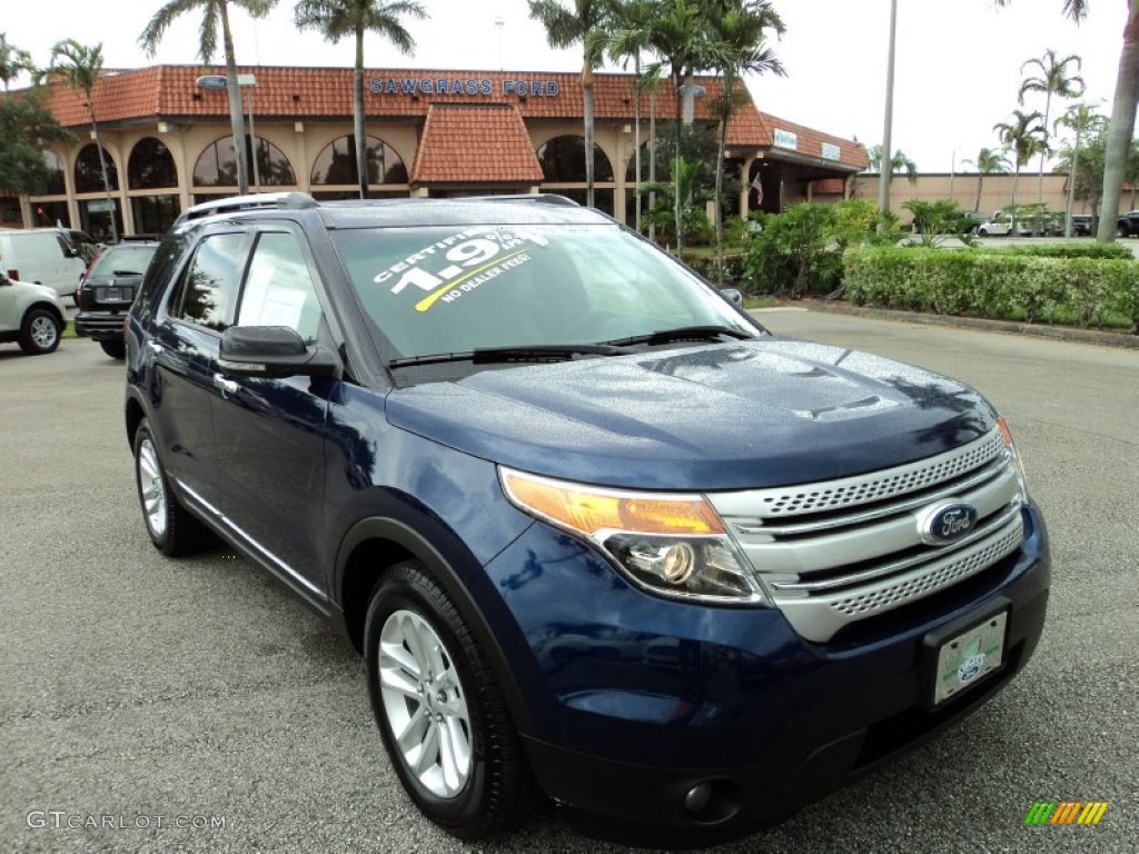 2012 Explorer XLT - Dark Pearl Blue Metallic / Medium Light Stone photo #1