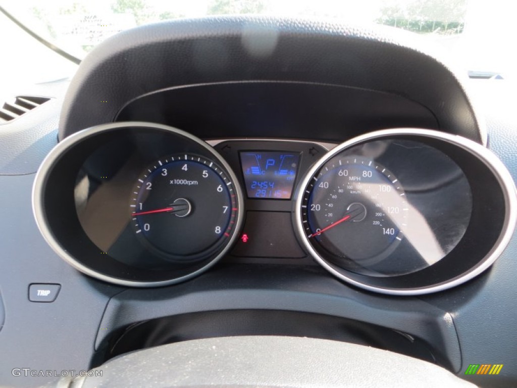 2012 Tucson Limited - Diamond Silver / Black photo #39